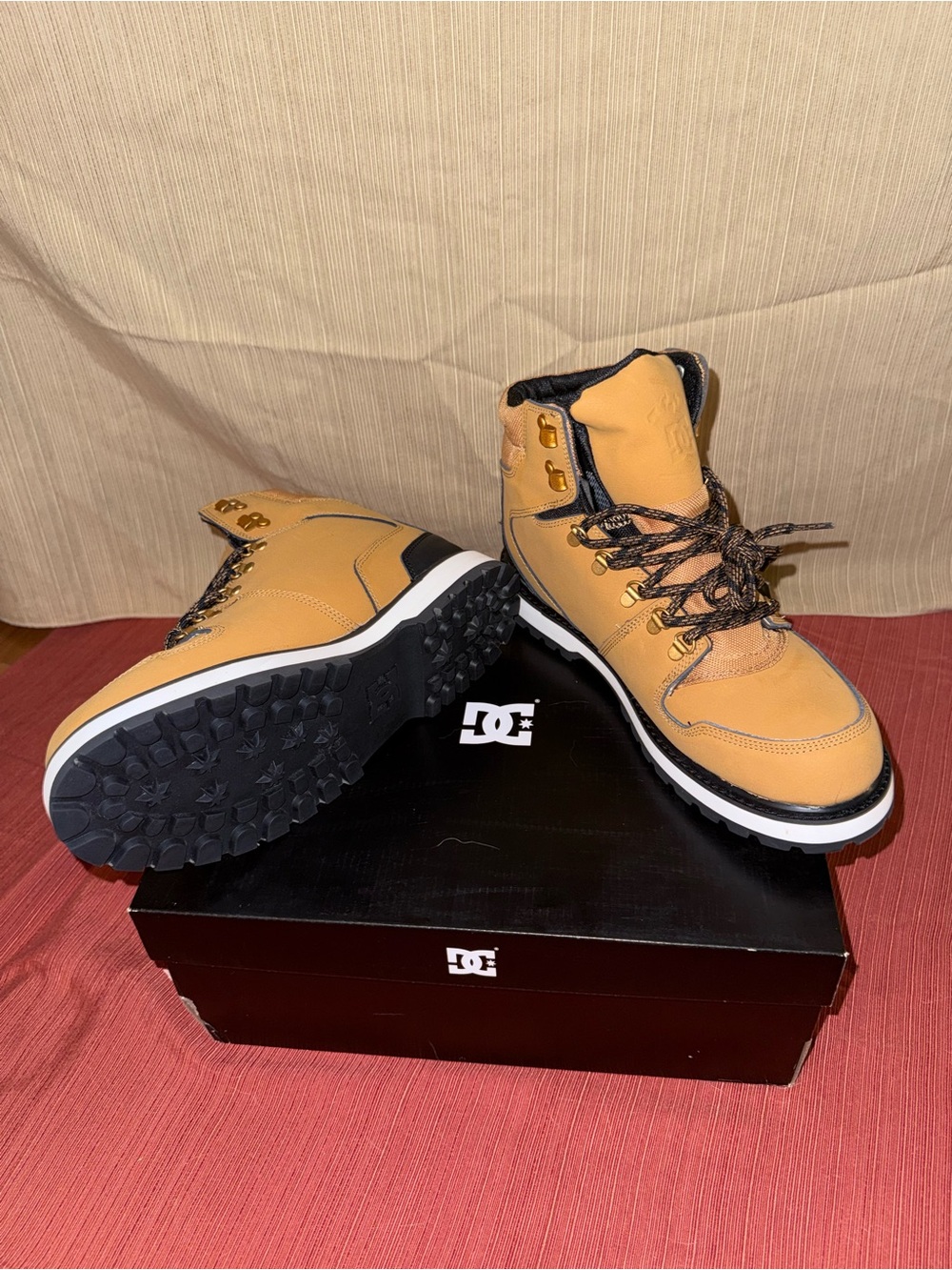 🆕 DC Peary Men’s Hiking/Work Boots Size 11.5 Wheat | Thinsulate Insulation | NWT